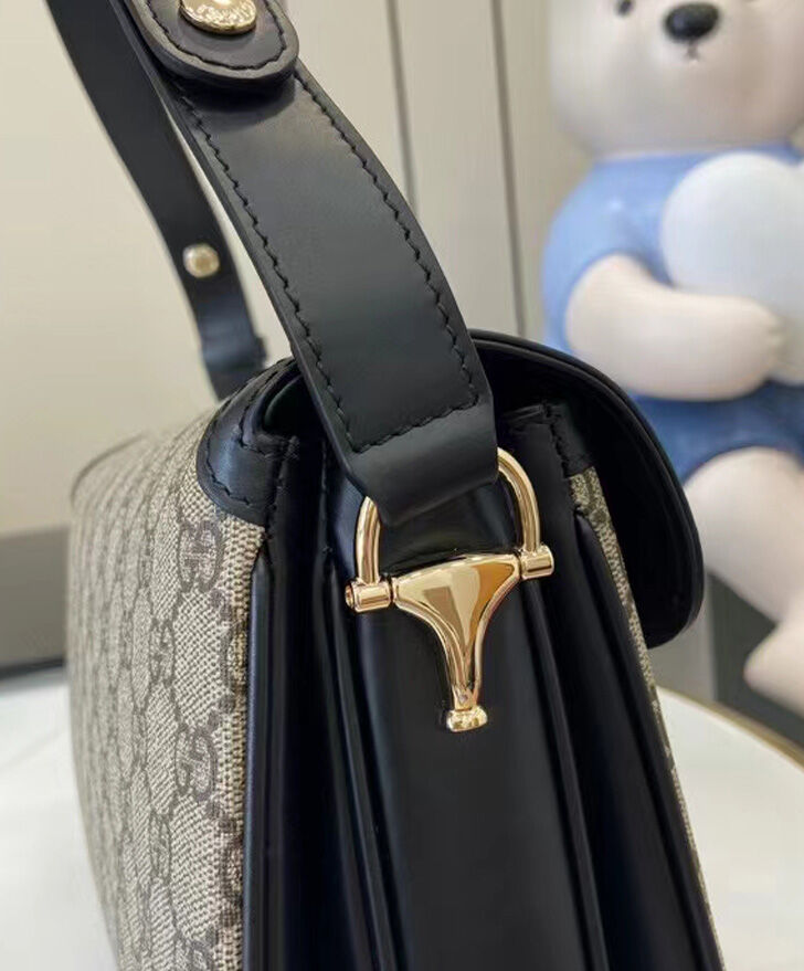 Gucci Horsebit 1955 collection of soft small shoulder bag